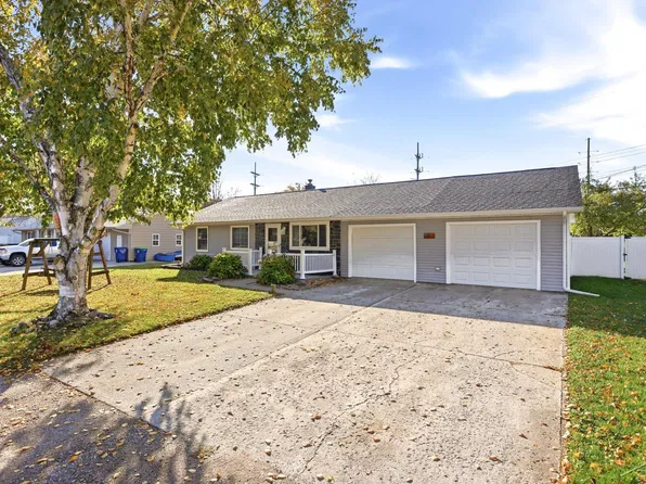 2585 Yellowstone St, Saginaw, MI 48603