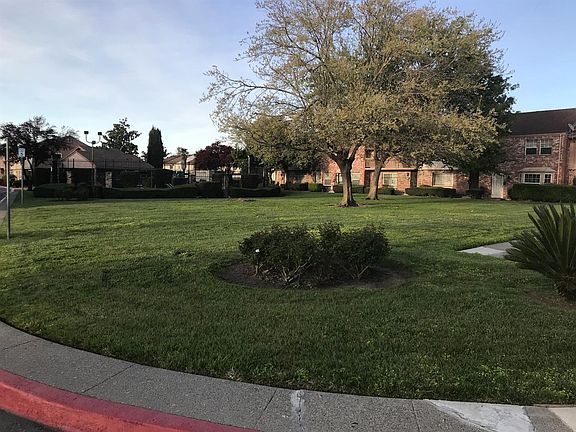 4th image of 4175 Brookfield Dr