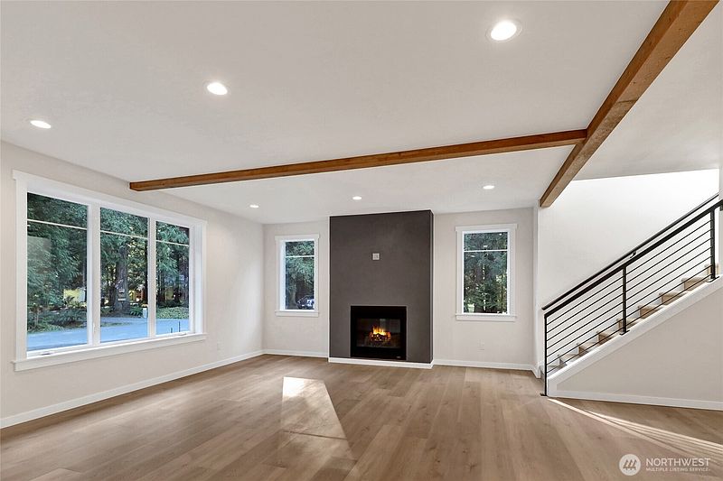 3rd image of 4164 Red Cedar Rd