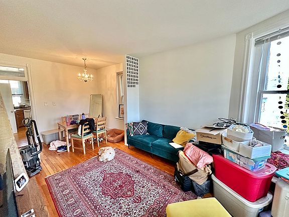5th image of 326 N Carolina Ave SE APT 3