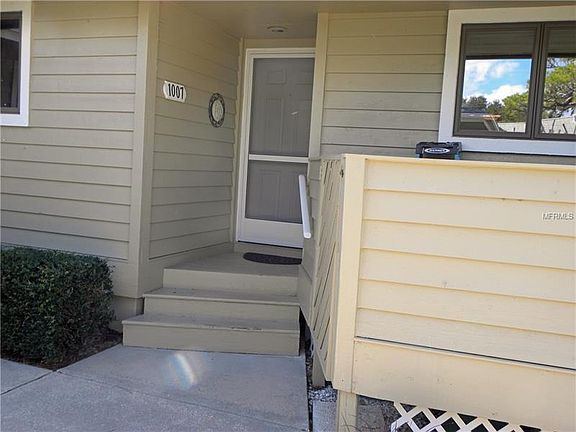 2nd image of 1007 Lake Avoca Ct