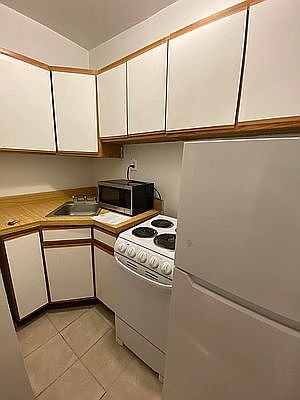 5th image of 418 E 73rd St APT 3RW