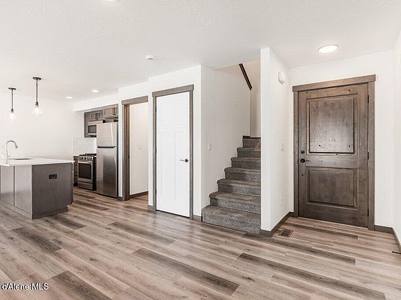 2nd image of 8386 W Splitrail Ave