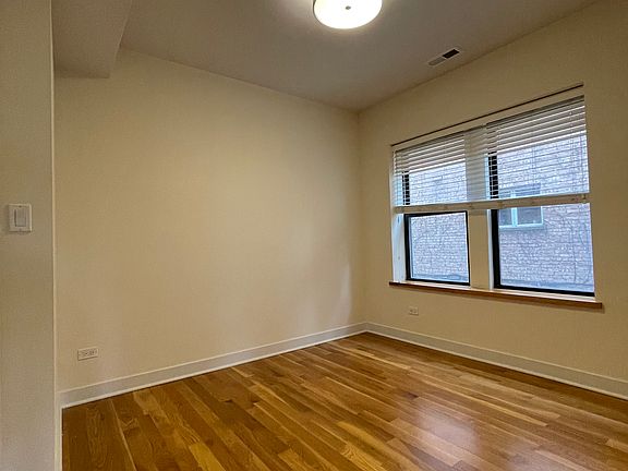 4th image of 6225 N Hermitage Ave APT 2W