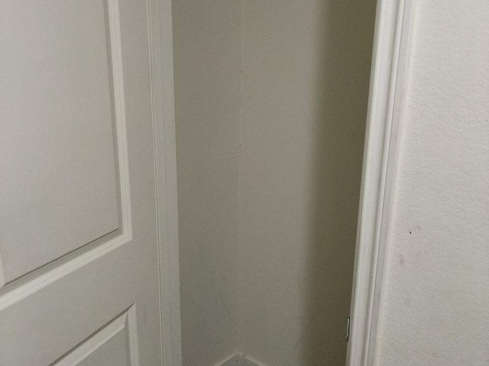 2nd image of 10422 Fern Ave