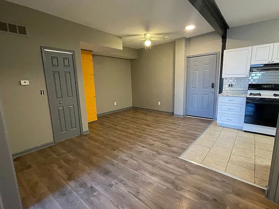 4031 Wesson St — Photo 3