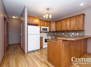 3160 King Ridge Blvd, Lincoln, NE 68504