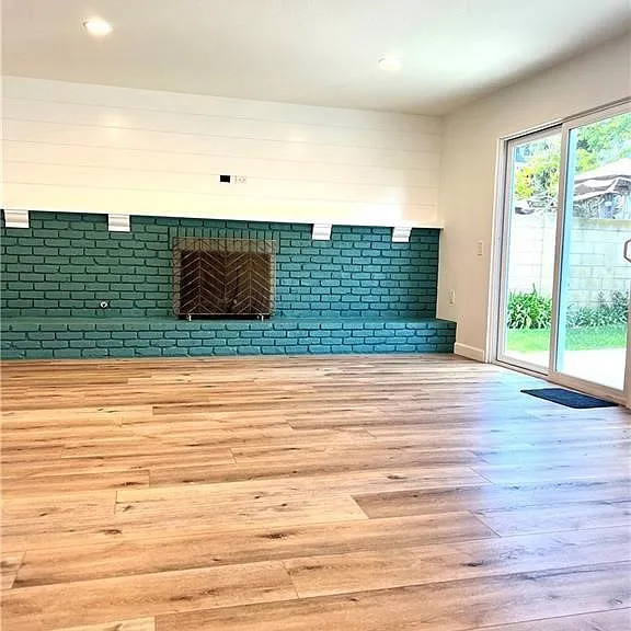 25241 Mawson Dr — Photo 10