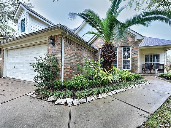 2nd image of 2607 S Breeze Dr