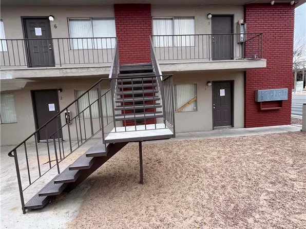 1121 E Desert Inn Rd APT 2, Las Vegas, NV 89109