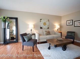 6305 Camden Ave N #104, Minneapolis, MN 55430