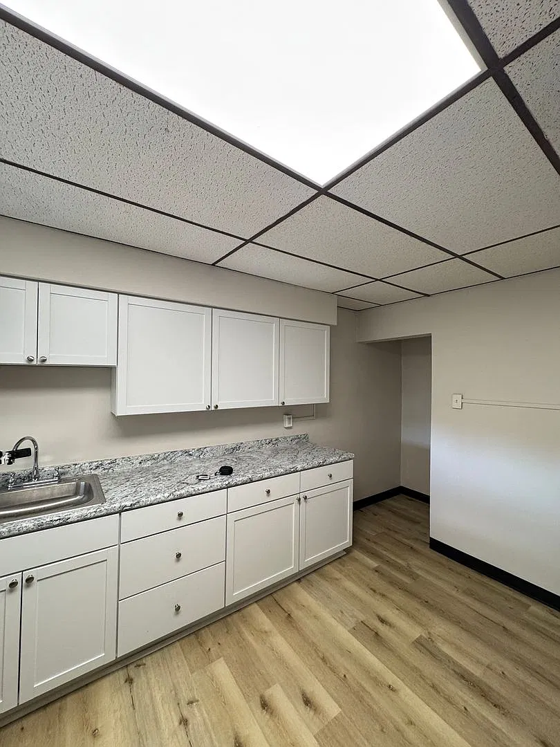 Newly Renovated 2-Bedroom Home in Hazelwood — Photo 3