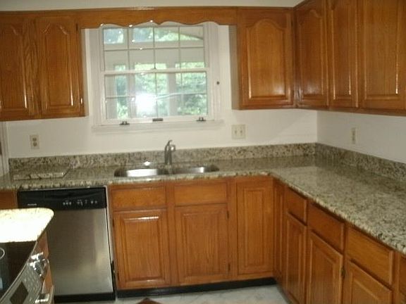 4th image of 118 Woodstock Way