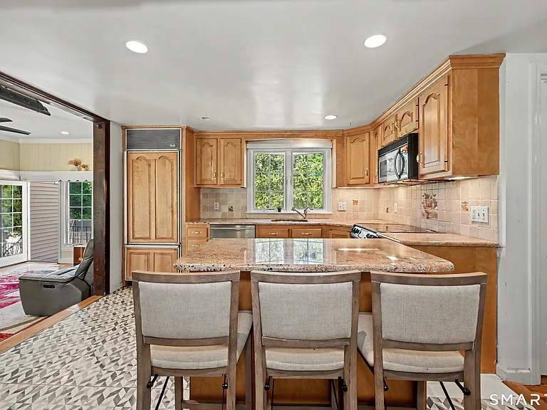 59 Creeping Hemlock Dr — Photo 9