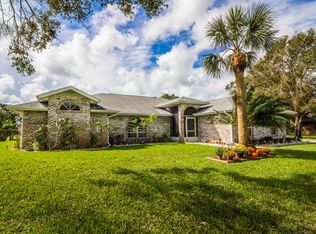 684 Hyannie St NE, Palm Bay, FL 32907