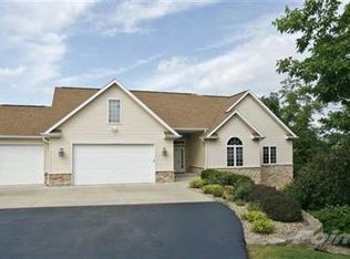 2800 Deer Valley Dr NW, Swisher, IA 52338