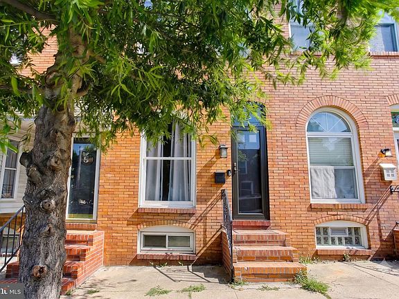 2nd image of 2712 Dillon St
