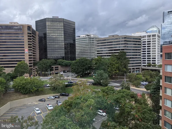 1111 Arlington Blvd APT 908, Arlington, VA 22209