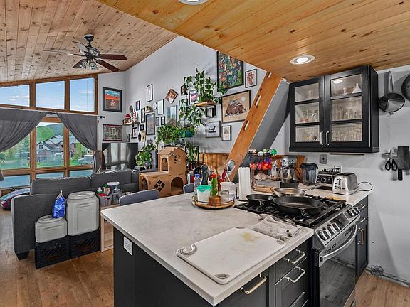 5th image of 150 Aspen Lane #1A