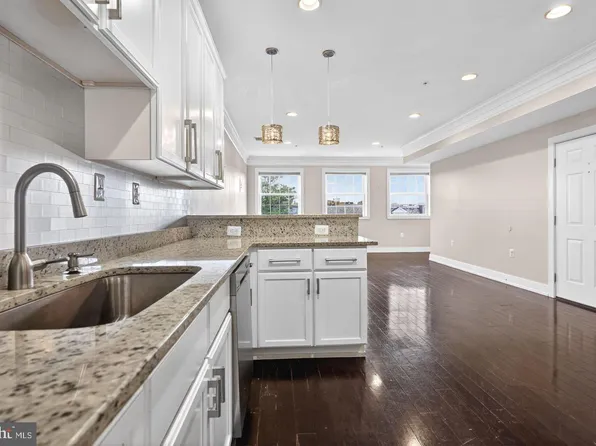 3223 Warder St NW #4, Washington, DC 20010
