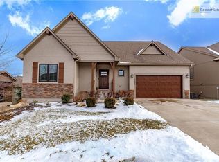 14605 Manor Rd, Leawood, KS 66224