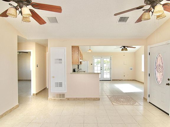 3rd image of 501 Santa Gertrudes Dr