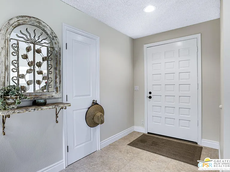 223 Serena Dr — Photo 3