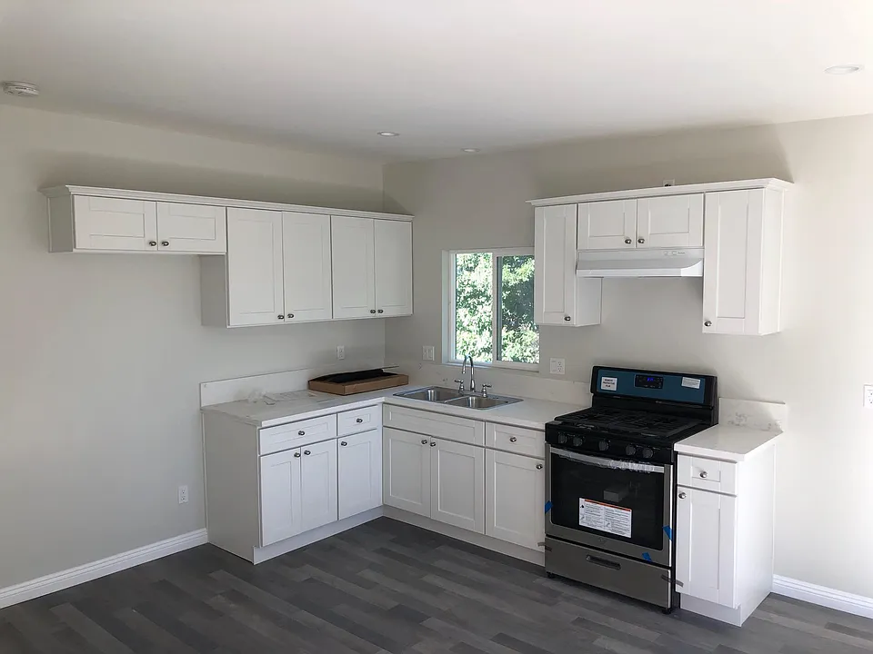 404 W Alameda Ave #2
