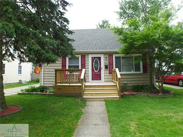 3212 Plymouth Dr photo 1