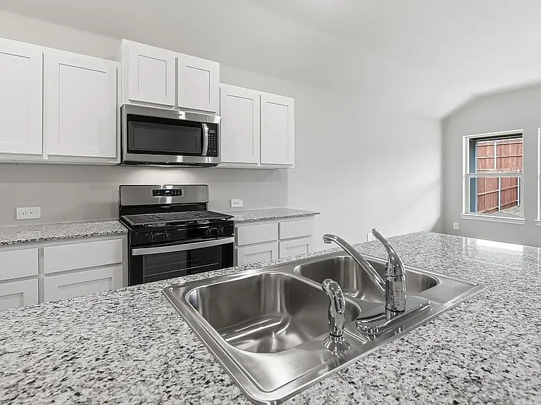 1613 Tin Roof Rd — Photo 16