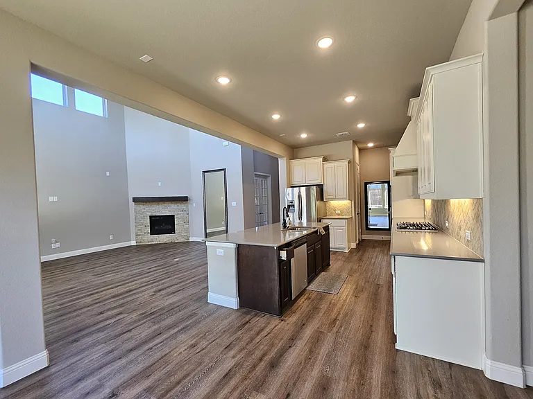 810 Elm Park Dr — Photo 30