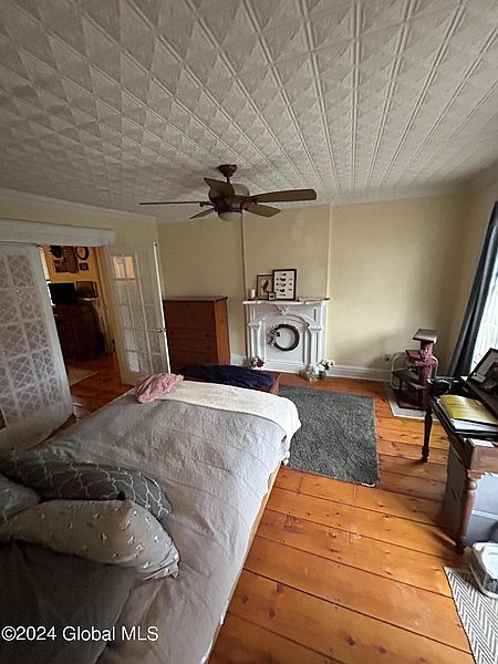 3rd image of 246 Green Street