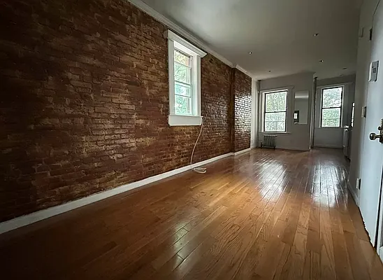 Rented by Kahana Real Estate LLC | media 6