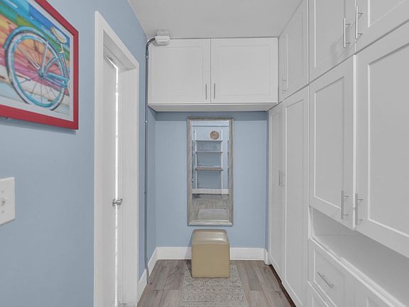 4th image of 1400 Avenida Pennsylvania #15