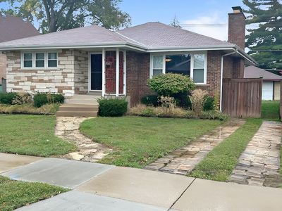 9215 S Troy Ave, Evergreen Park, IL, 60805