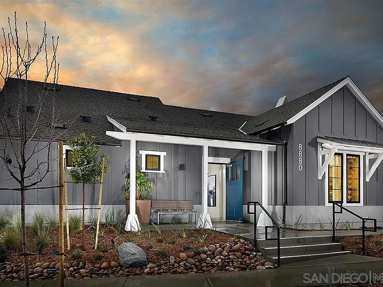 9020 Hightail Dr — Photo 25