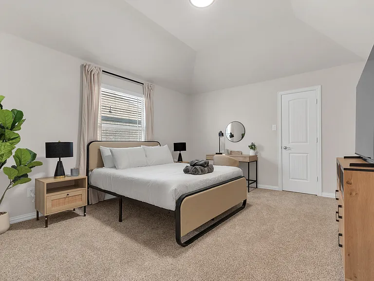 2626 Flat Bush Ave — Photo 35