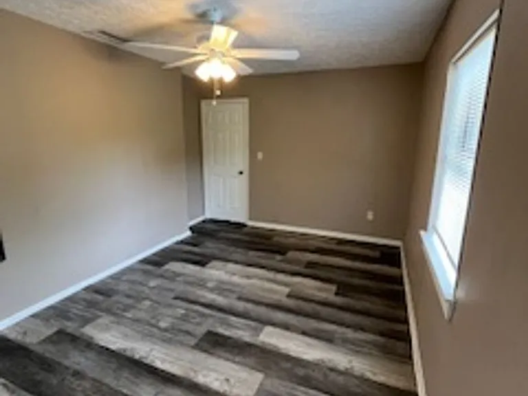 4904 W 19th Ct — Photo 14