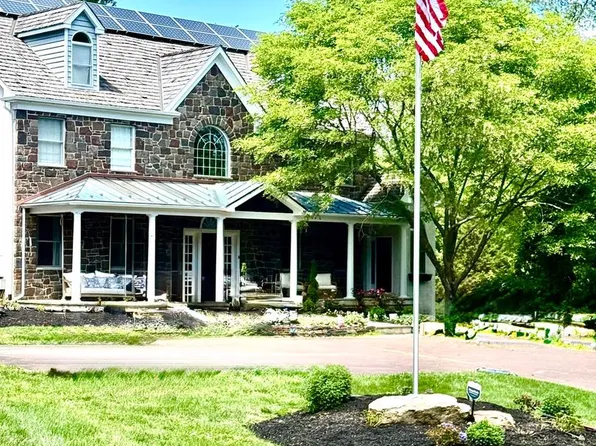 3050 Aquetong Rd, New Hope, PA 18938