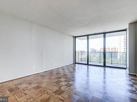 4th image of 118 Monroe St #11