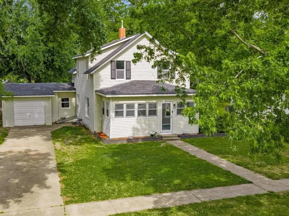901 N Merchant St, Belle Plaine, KS 67013