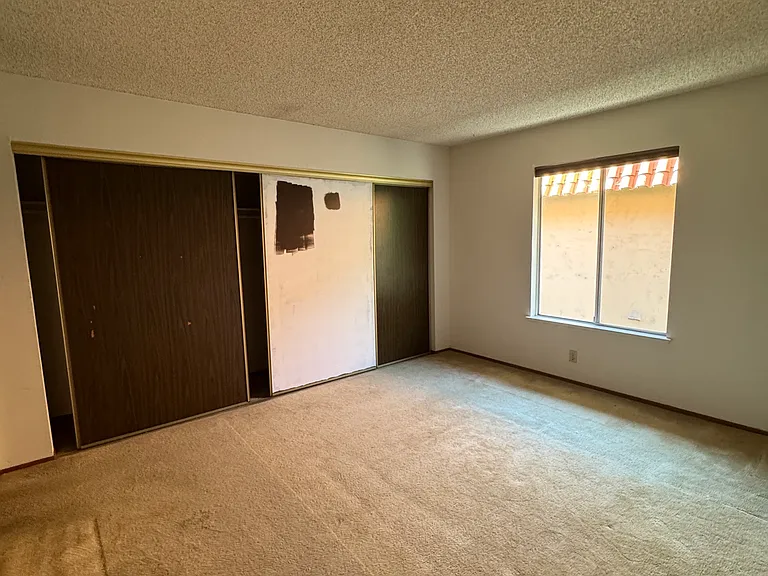 1045 Alta Mira Dr #B — Photo 3