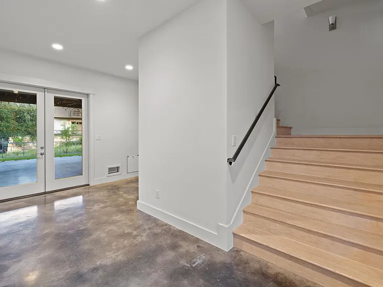 2217 Seabiscuit Cv #105 — Photo 32