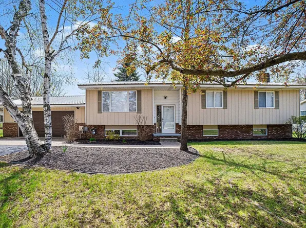 3431 Maradee Ct, Farwell, MI 48622