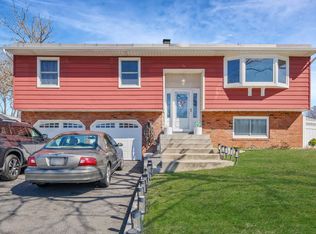 5 Eisenhower Rd, Centereach, NY 11720