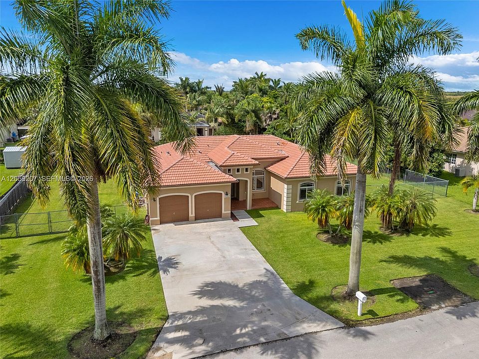1st image of 20464 SW 325th St