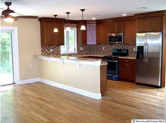 2nd image of 130 Everest Drive S