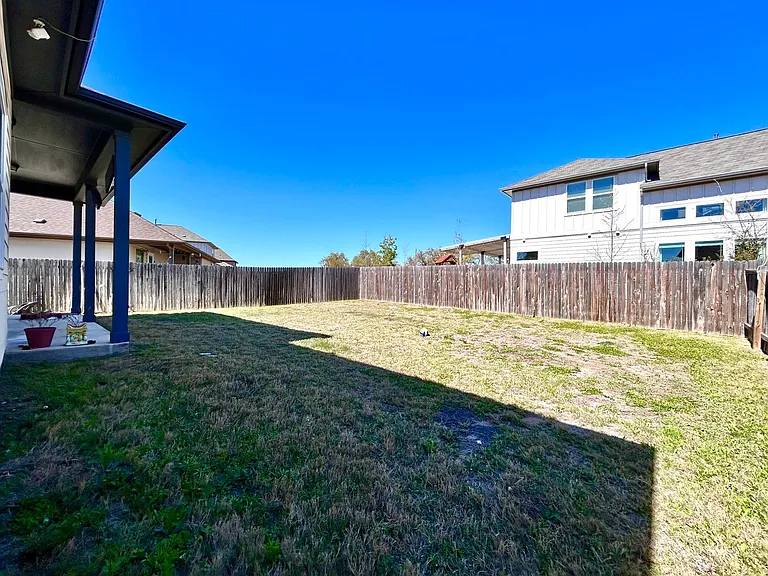 445 Arrowhead Vine St — Photo 4