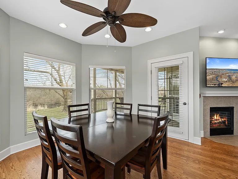 501 Abbey Ridge Ct — Photo 7