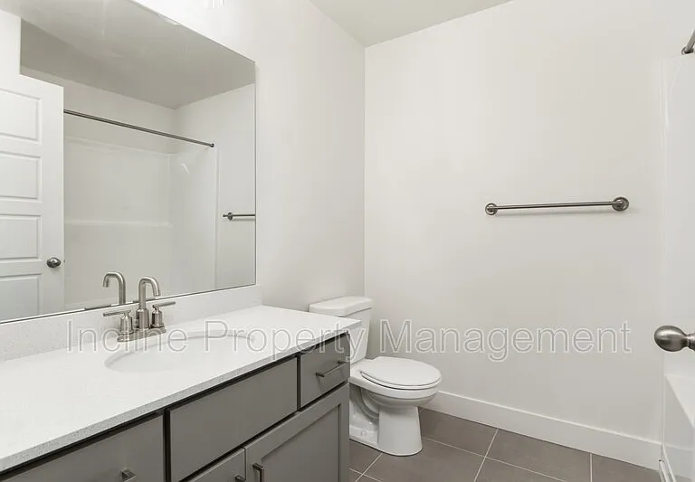 362 S 1080 W #A202 — Photo 11